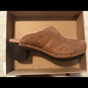 Uggs Australia Women’s Kassi Clogs size 12 NIB